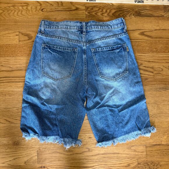 Vibrant Miu Fringed Denim Shorts Size M  NWT Distressed - Picture 2 of 5
